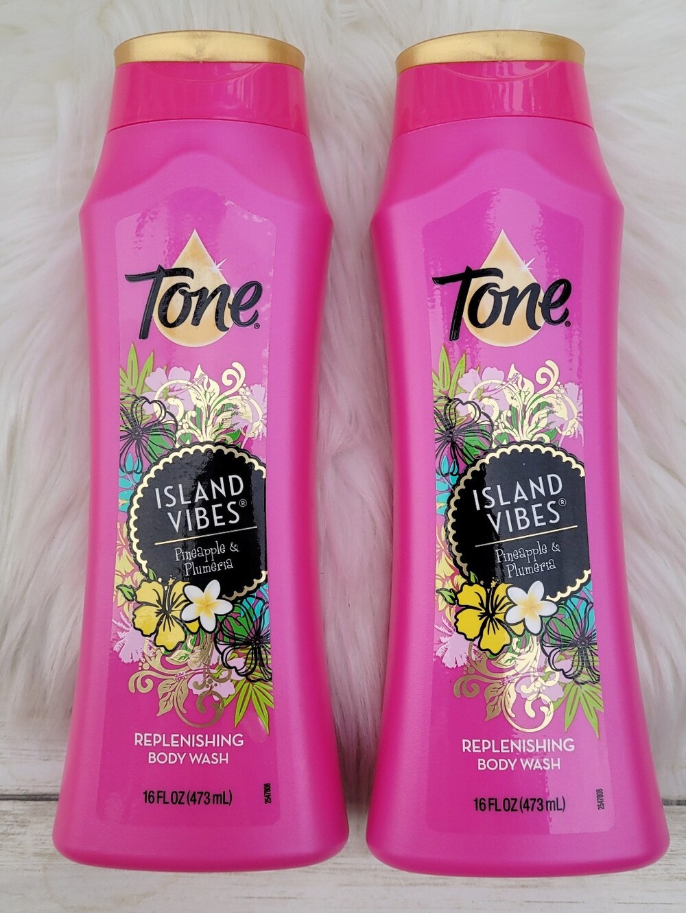Tone Island Vibes Pineapple & Plumeria Replenishing Body Wash 16 fl oz (2 Pack)